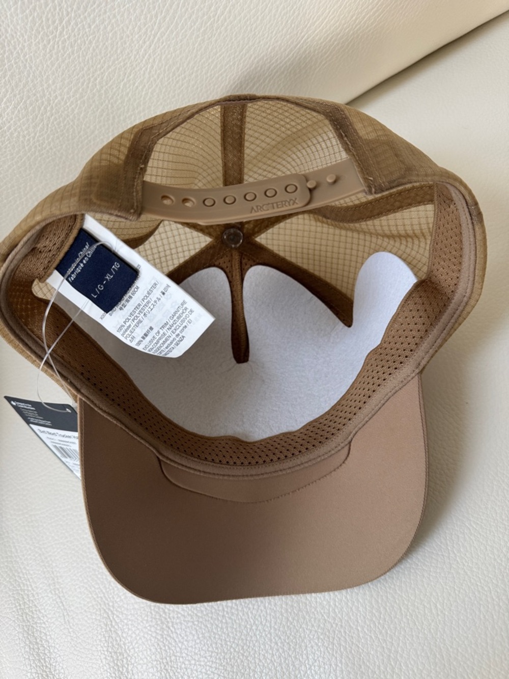 Arc'Teryx Logo Bird Trucker Curved Hat Cap OSFM White And Tan SnapBack - Picture 7 of 7